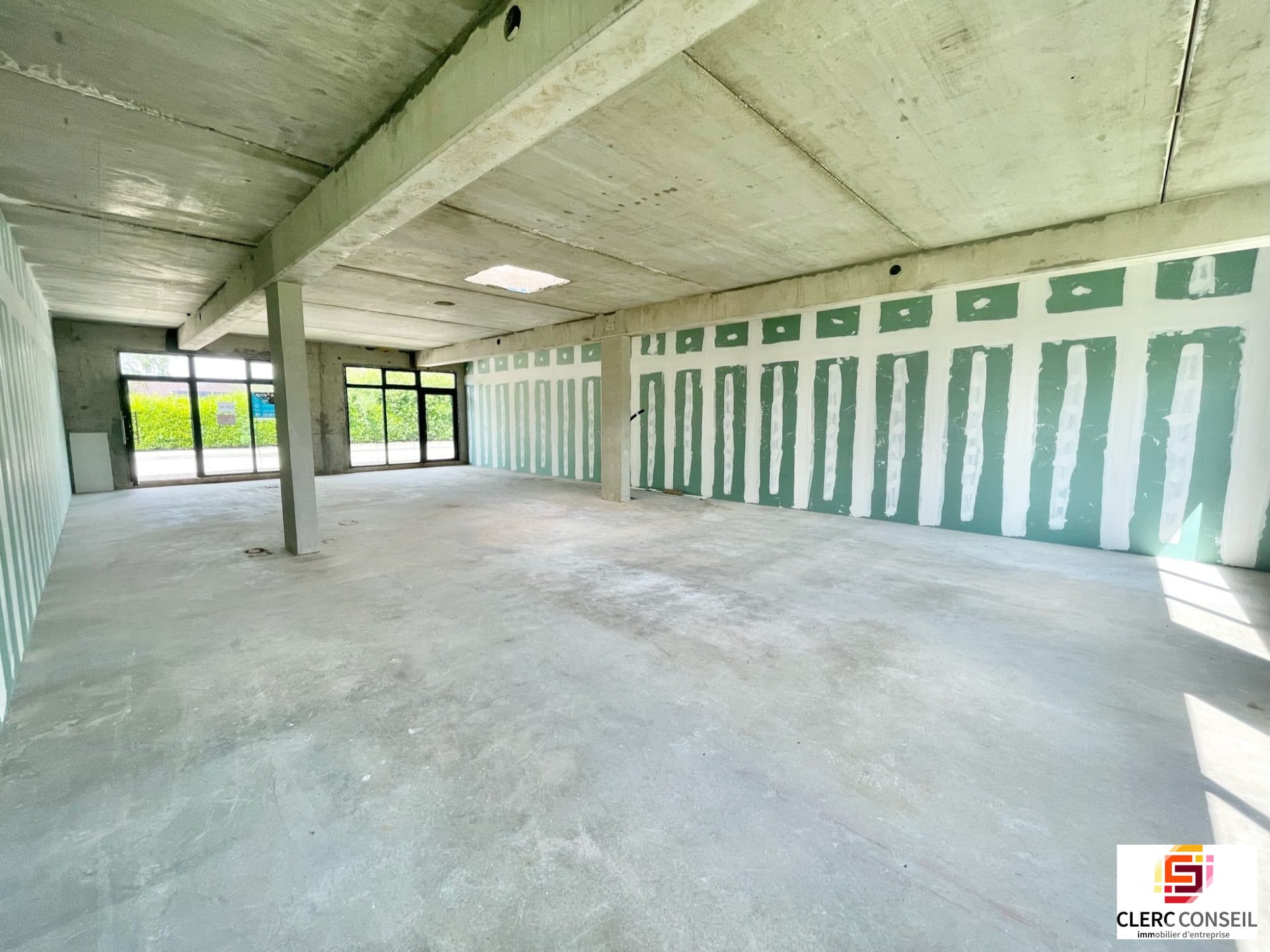 Local commercial · 125 m² · Location — photo 2