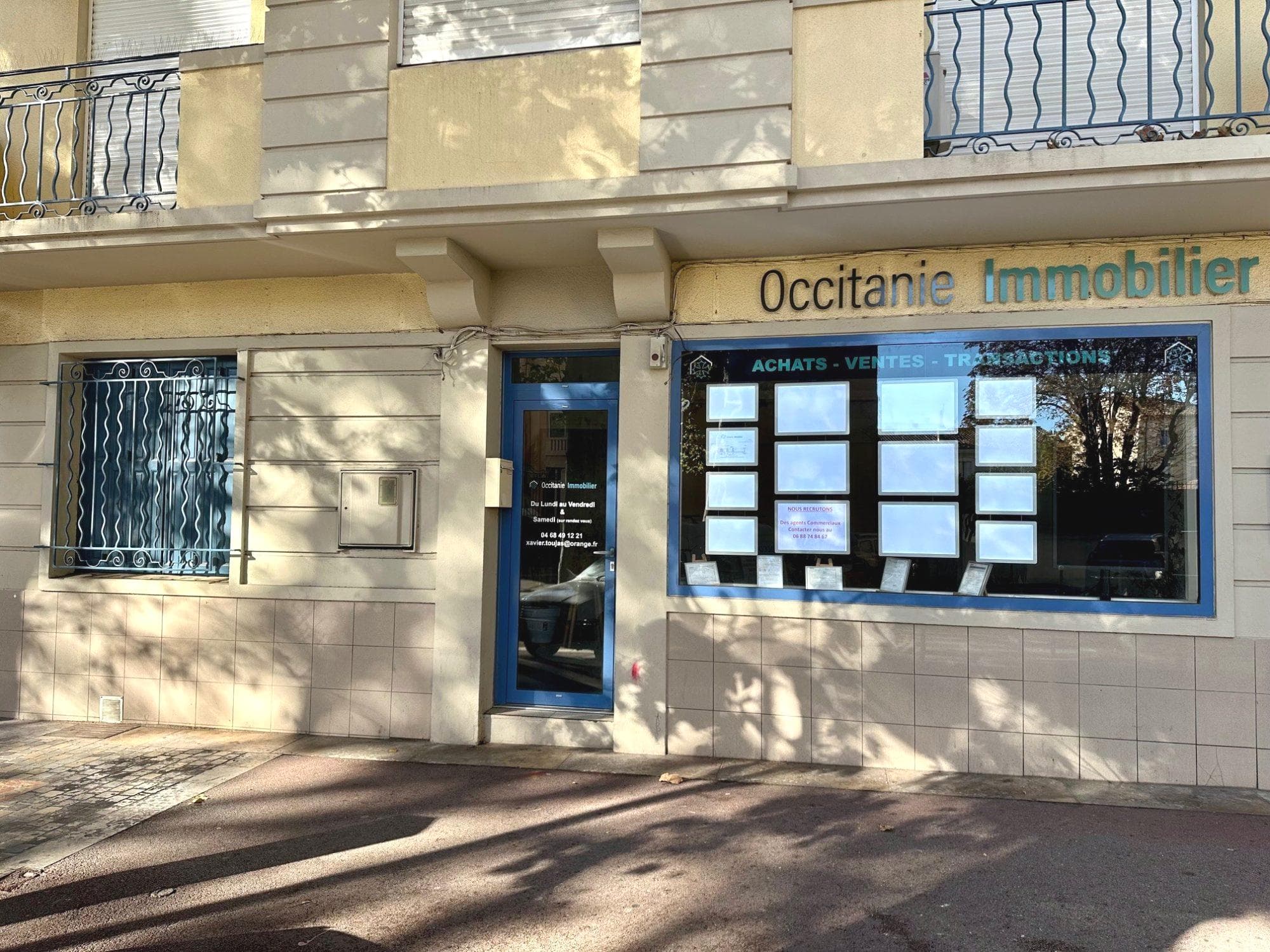 Local commercial 64 m² — NARBONNE — photo 1