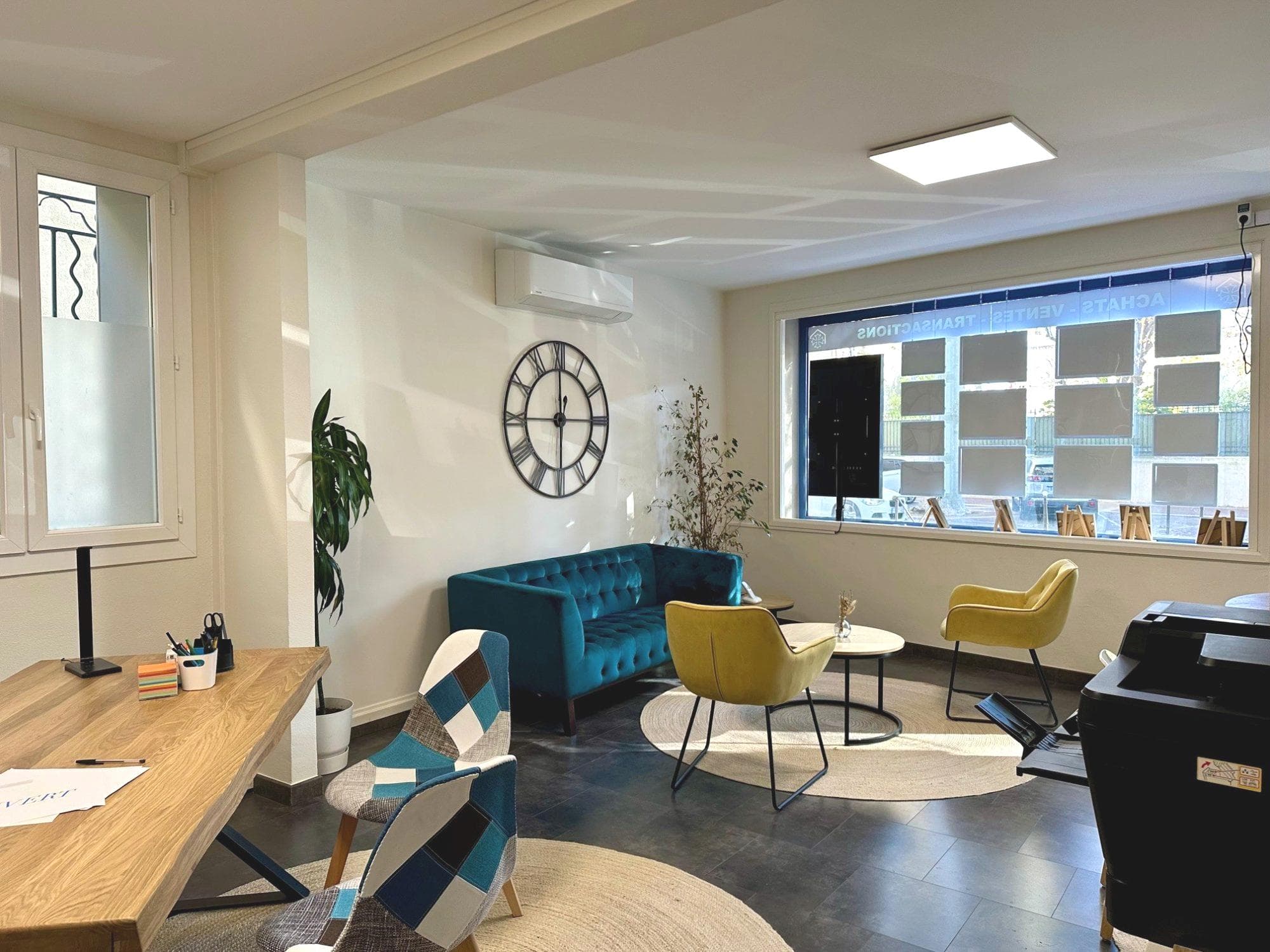 Local commercial · 64 m² · Location — photo 2