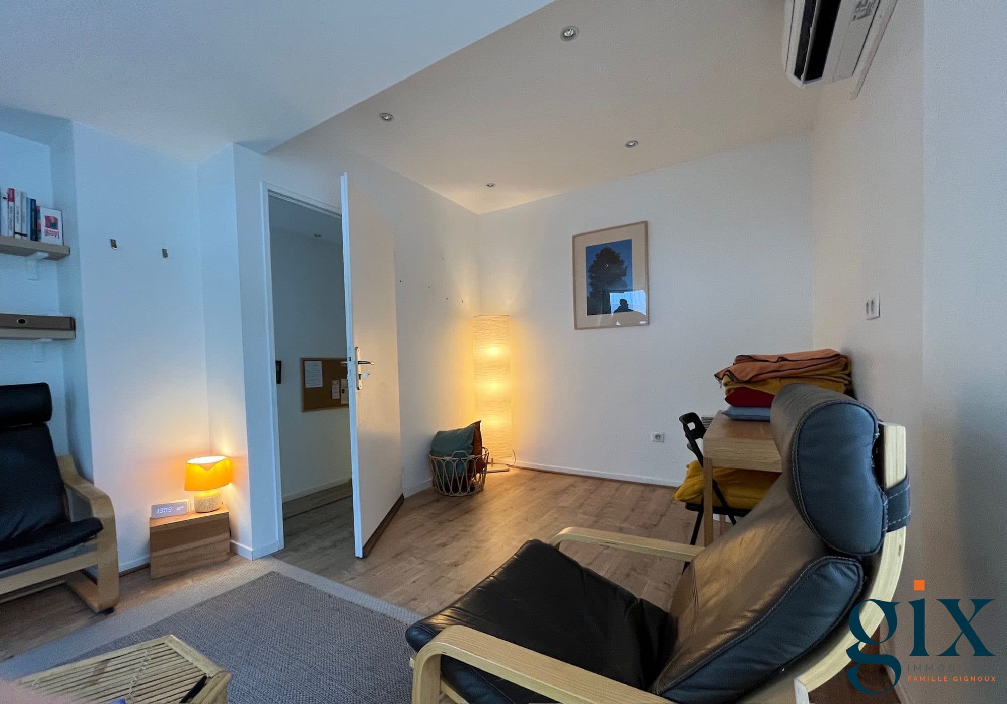 Local commercial 40 m² — GRENOBLE — photo 1