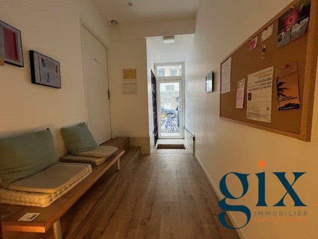 Local commercial · 40 m² · Achat des murs — photo 3