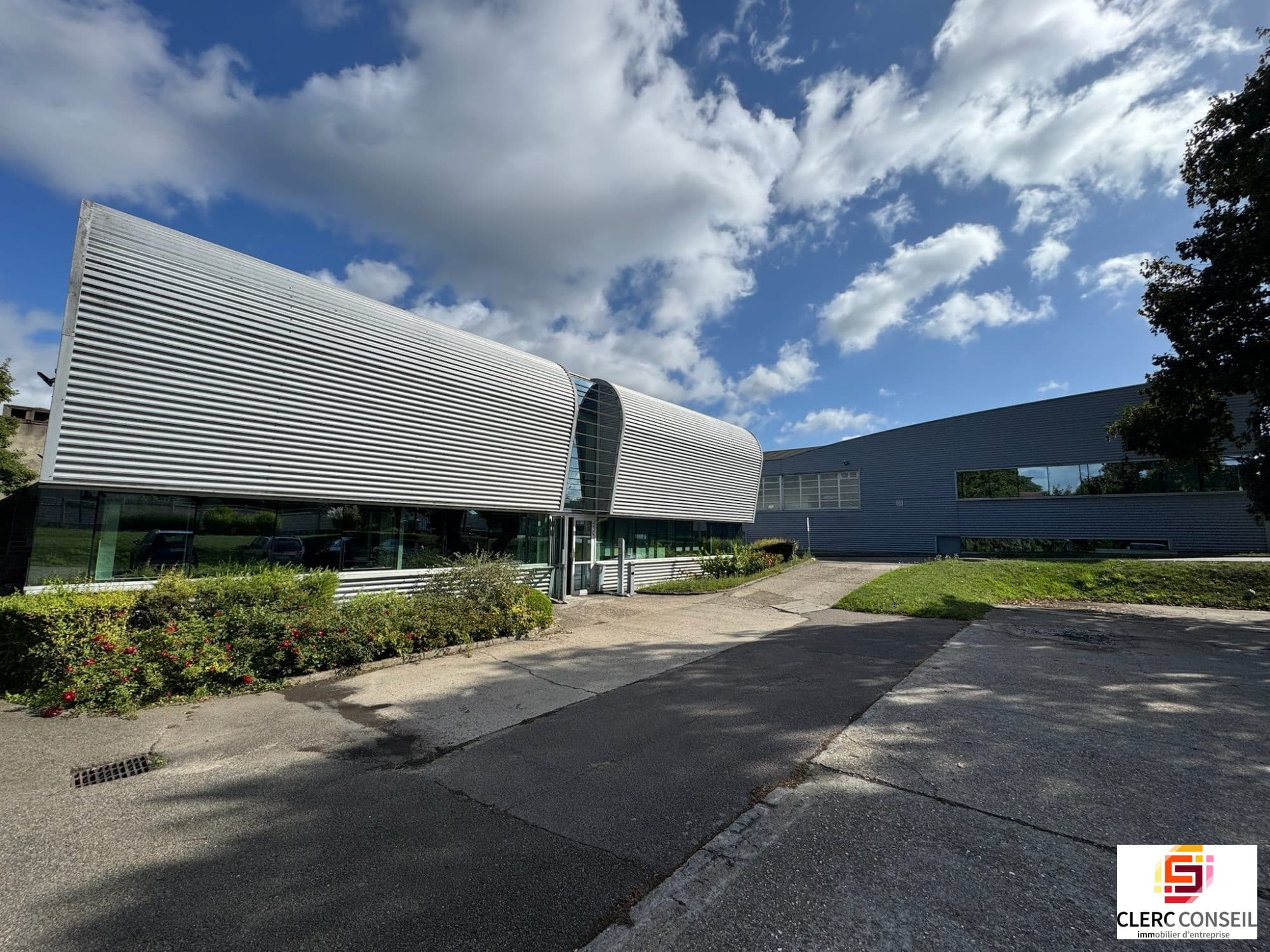 Local commercial · 1700 m² · Location — photo 2