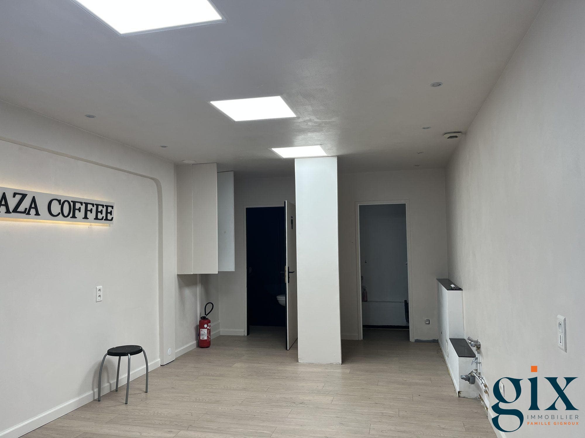 Local commercial · 50 m² · Location — photo 1