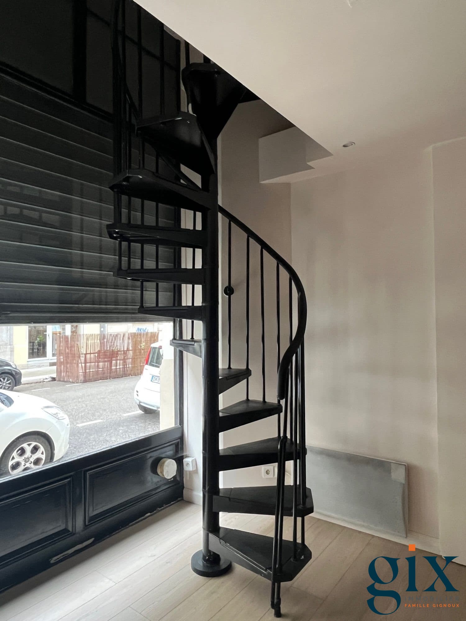 Local commercial · 50 m² · Location — photo 3
