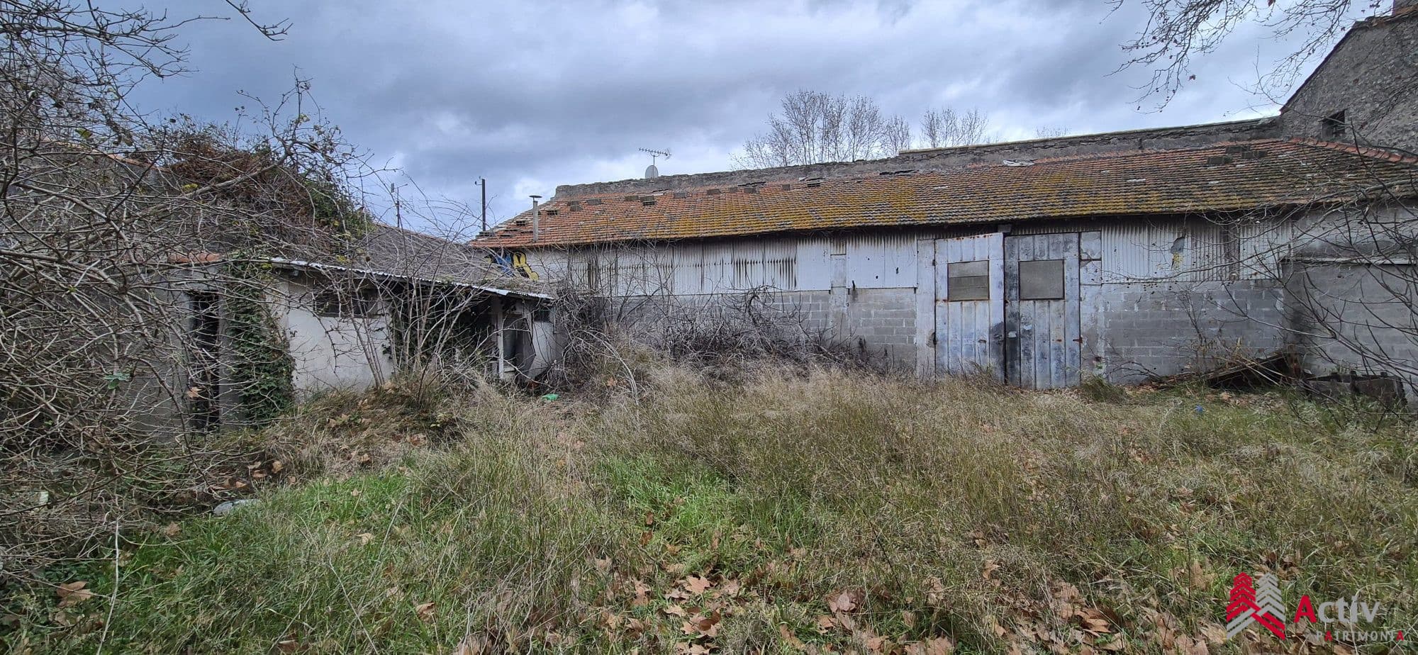 Local commercial · 150 m² · Achat des murs — photo 2