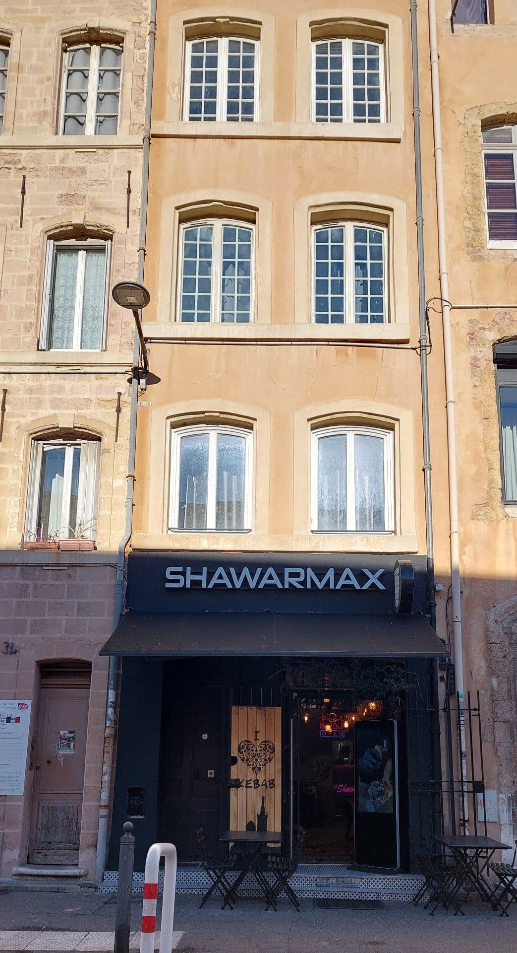 Local commercial · 78 m² · Achat des murs — photo 3