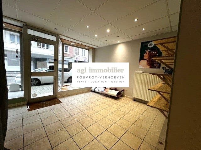 Local commercial · 55 m² · Location — photo 3