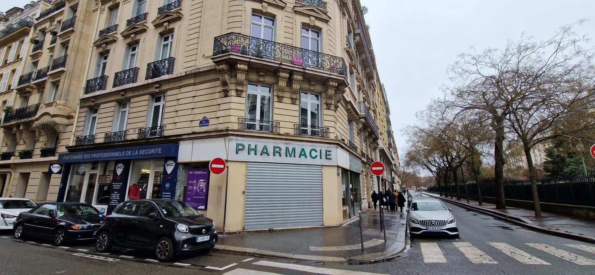 Local commercial · 92 m² · Location — photo 1