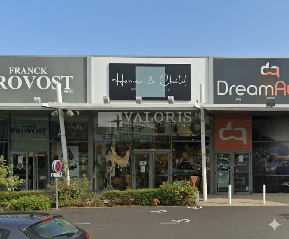 Local commercial · 149 m² · Location — photo 1