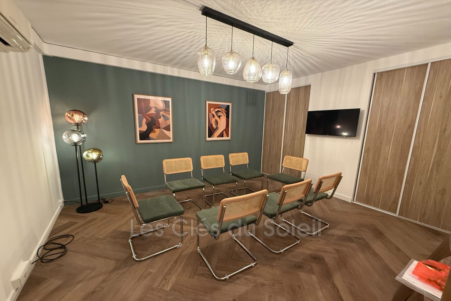 Local commercial · 101 m² · Location — photo 1