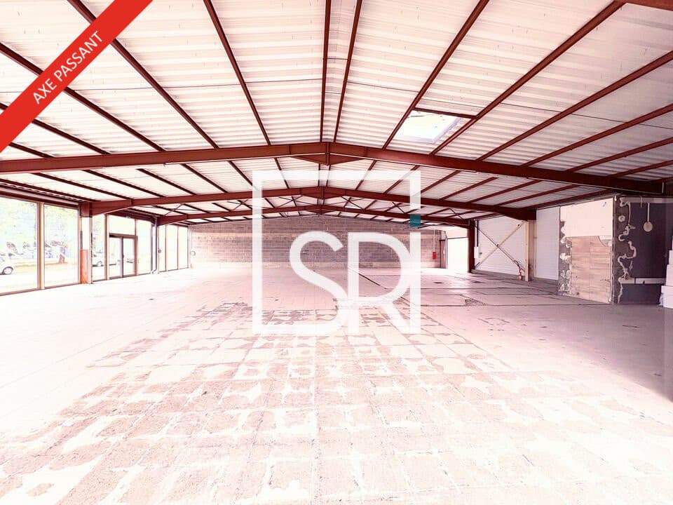 Local commercial · 440 m² · Location — photo 1