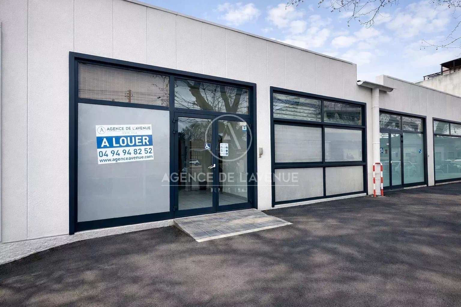 Local commercial · 150 m² · Location — photo 1