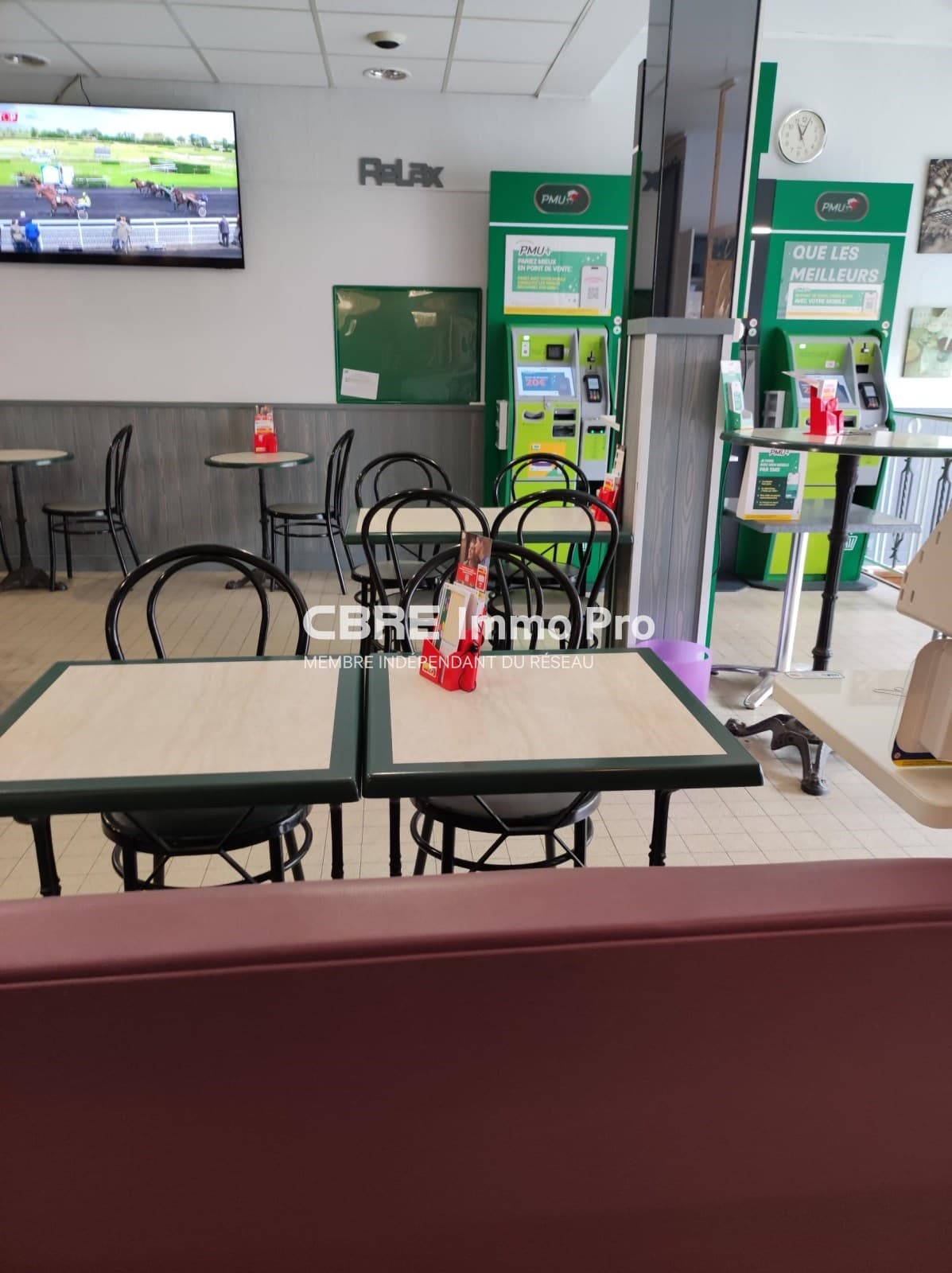 Local commercial 180 m² — VIENNE — photo 1