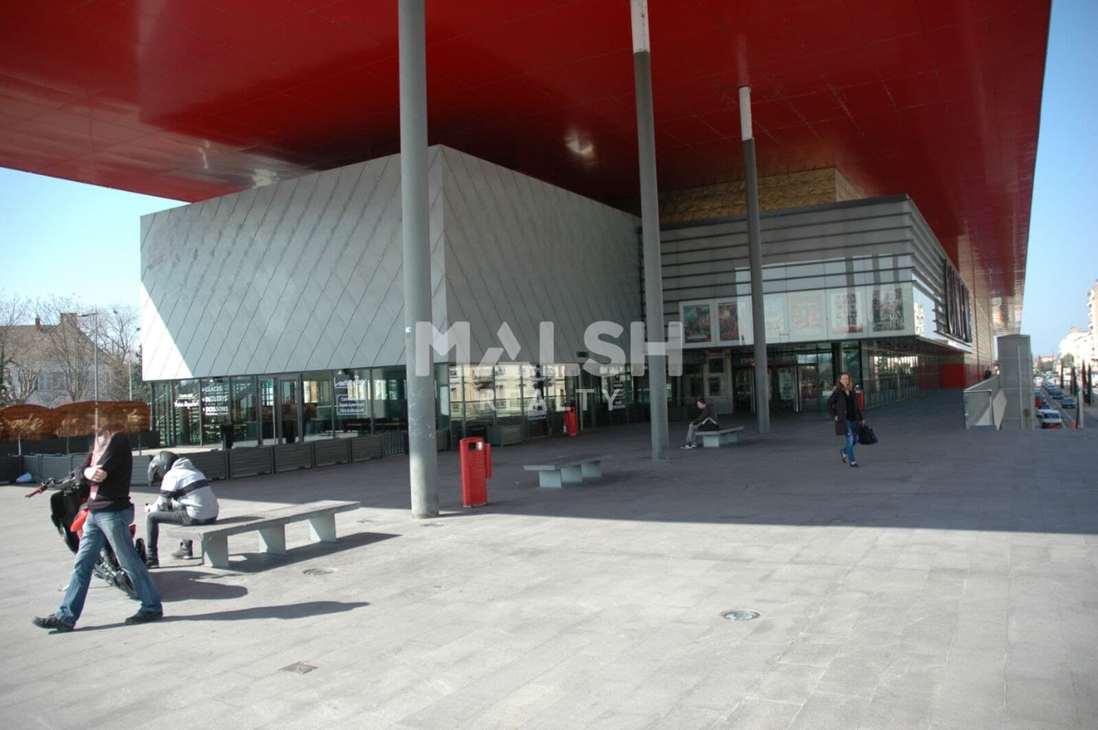 Local commercial 489 m² — LOIRE — photo 1