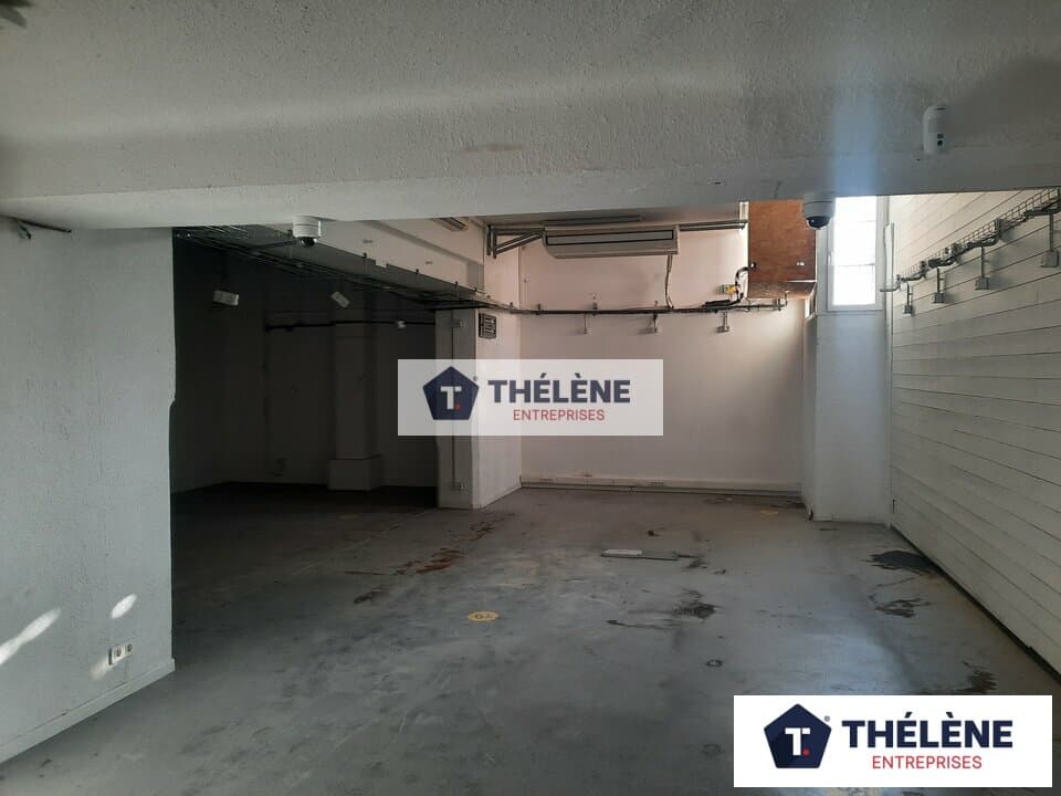 Local commercial 318 m² — MONTPELLIER — photo 1