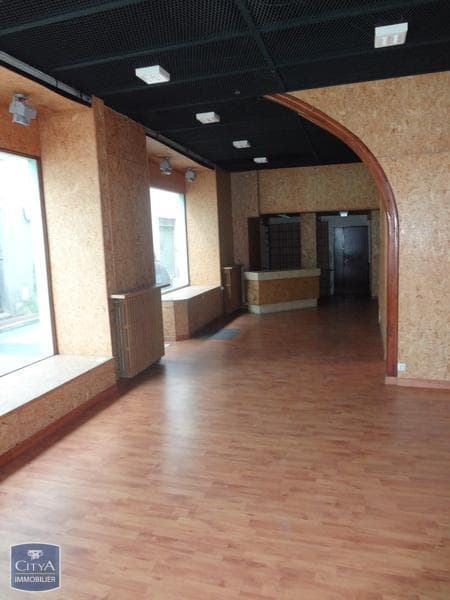 Local commercial · Location — photo 2