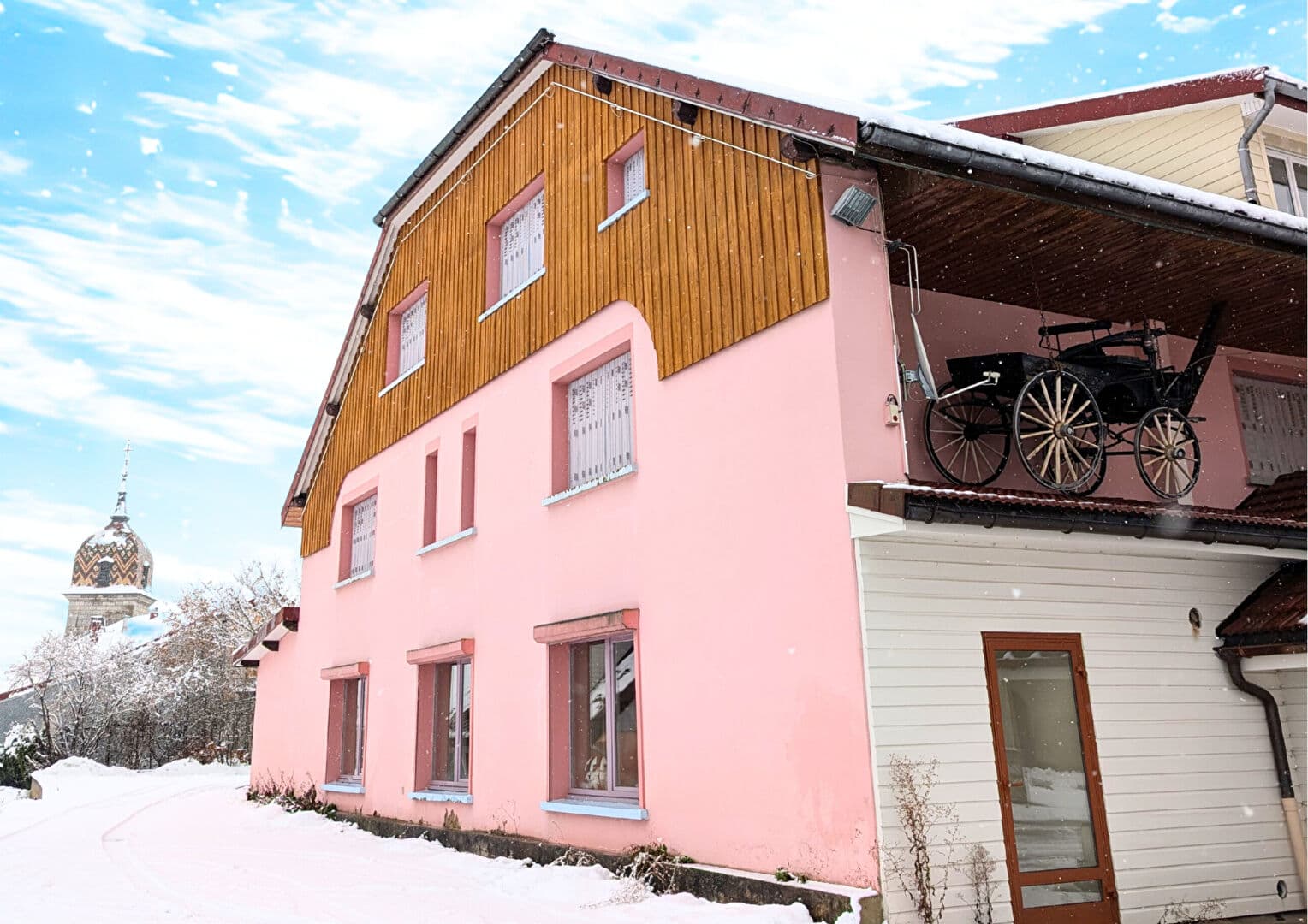 Local commercial 68 m² — DOUBS — photo 1