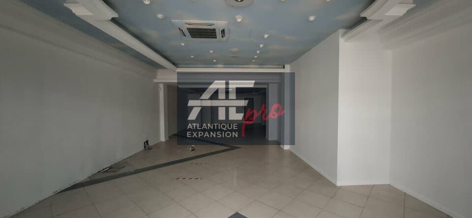 Local commercial · 125 m² · Location — photo 1