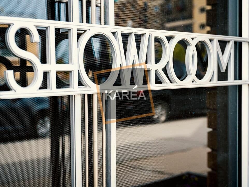 Local commercial · 261 m² · Location — photo 1