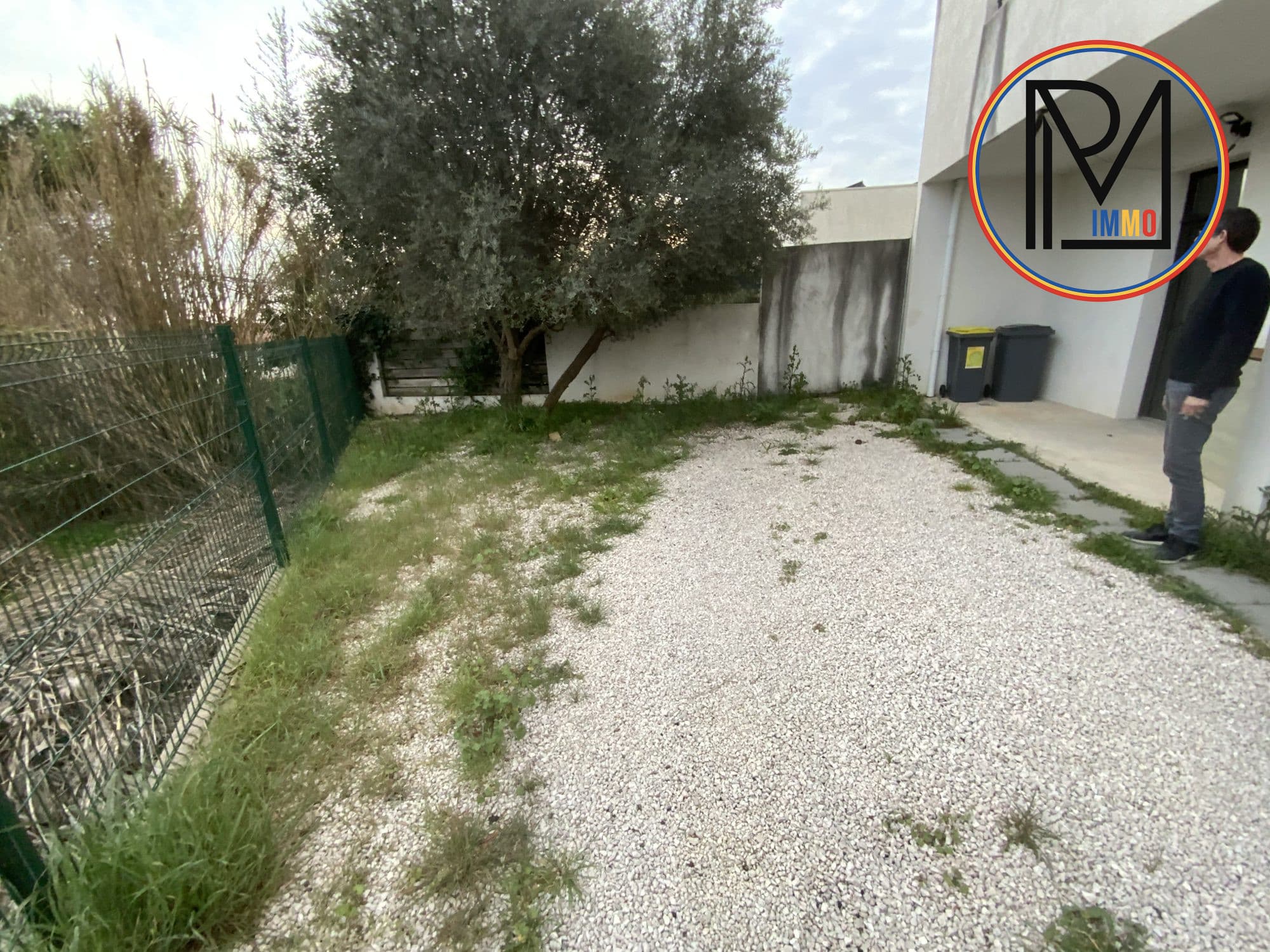 Local commercial · 92 m² · Location — photo 3