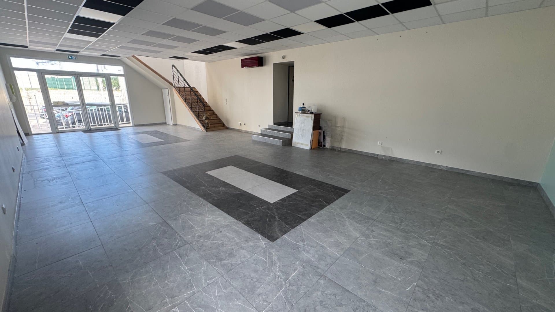 Local commercial · 529 m² · Achat des murs — photo 1