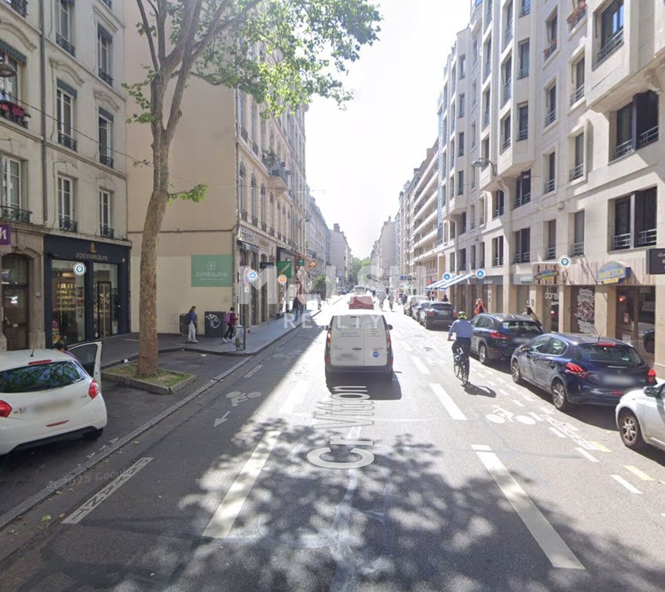 Local commercial 66 m² — RHONE — photo 1