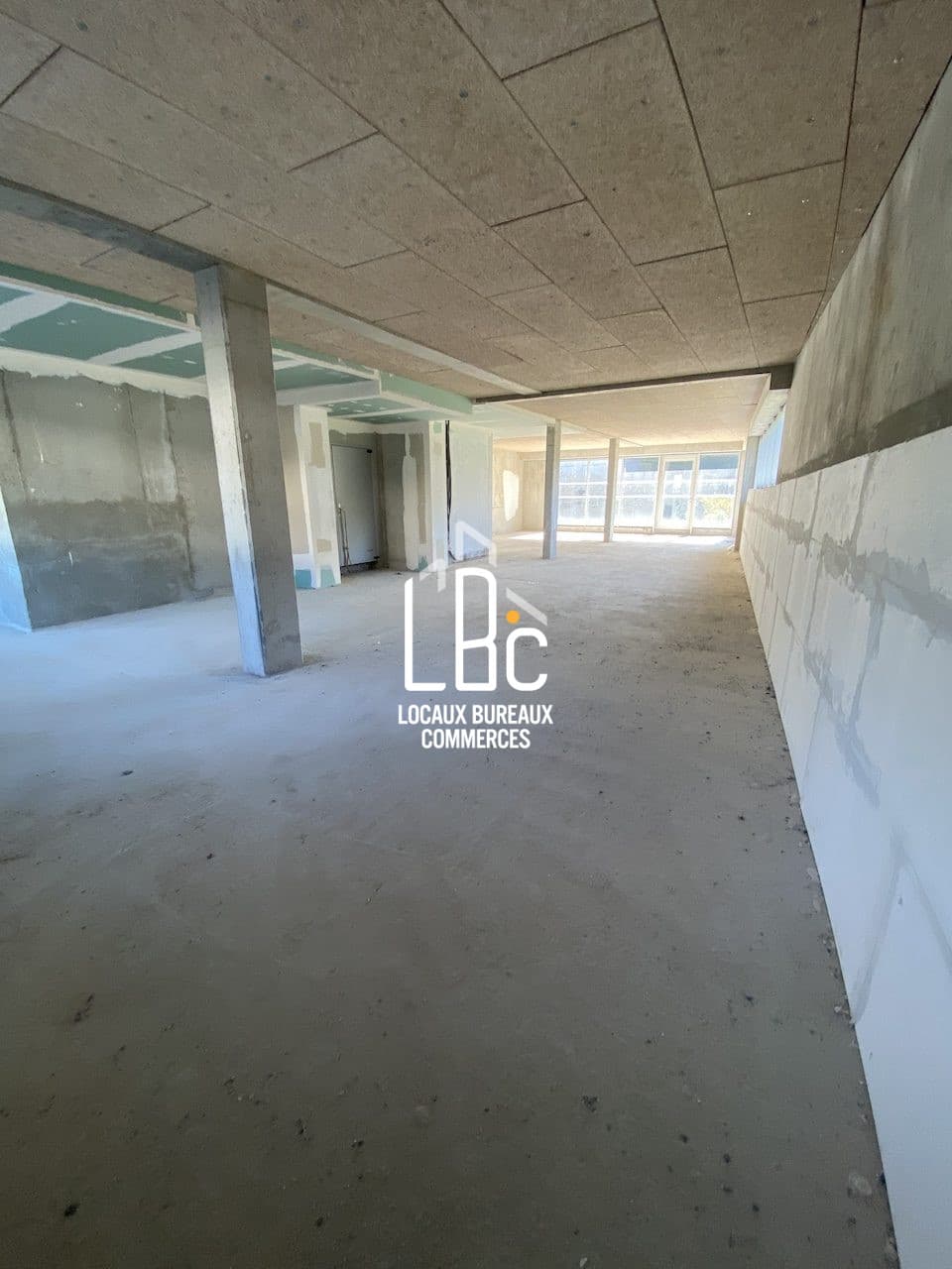 Local commercial 158 m² — NANTES — photo 1