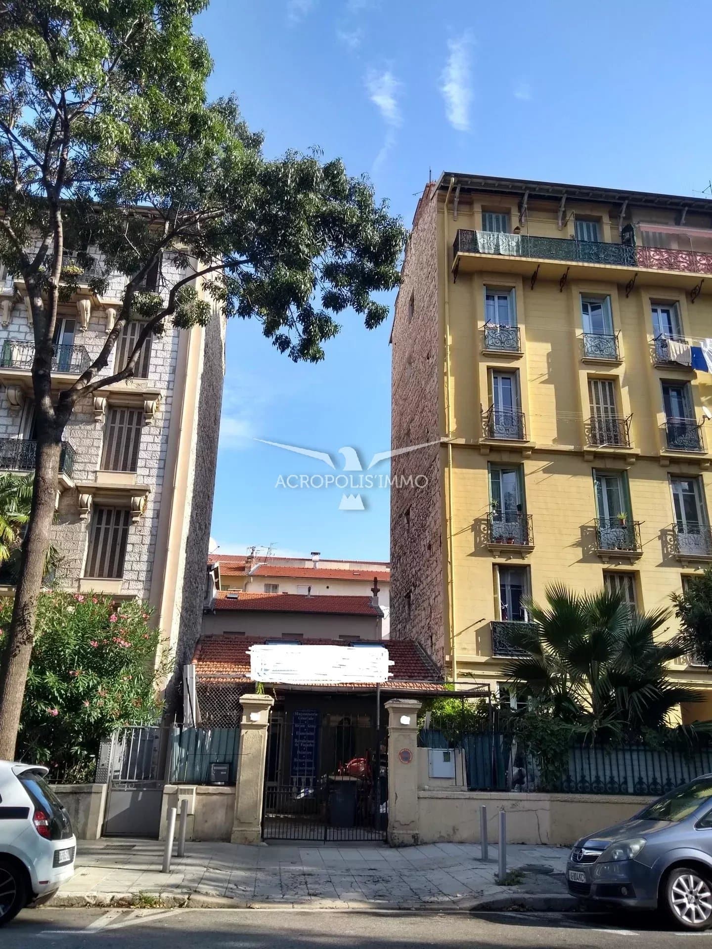 Local commercial · 66 m² · Achat des murs — photo 2