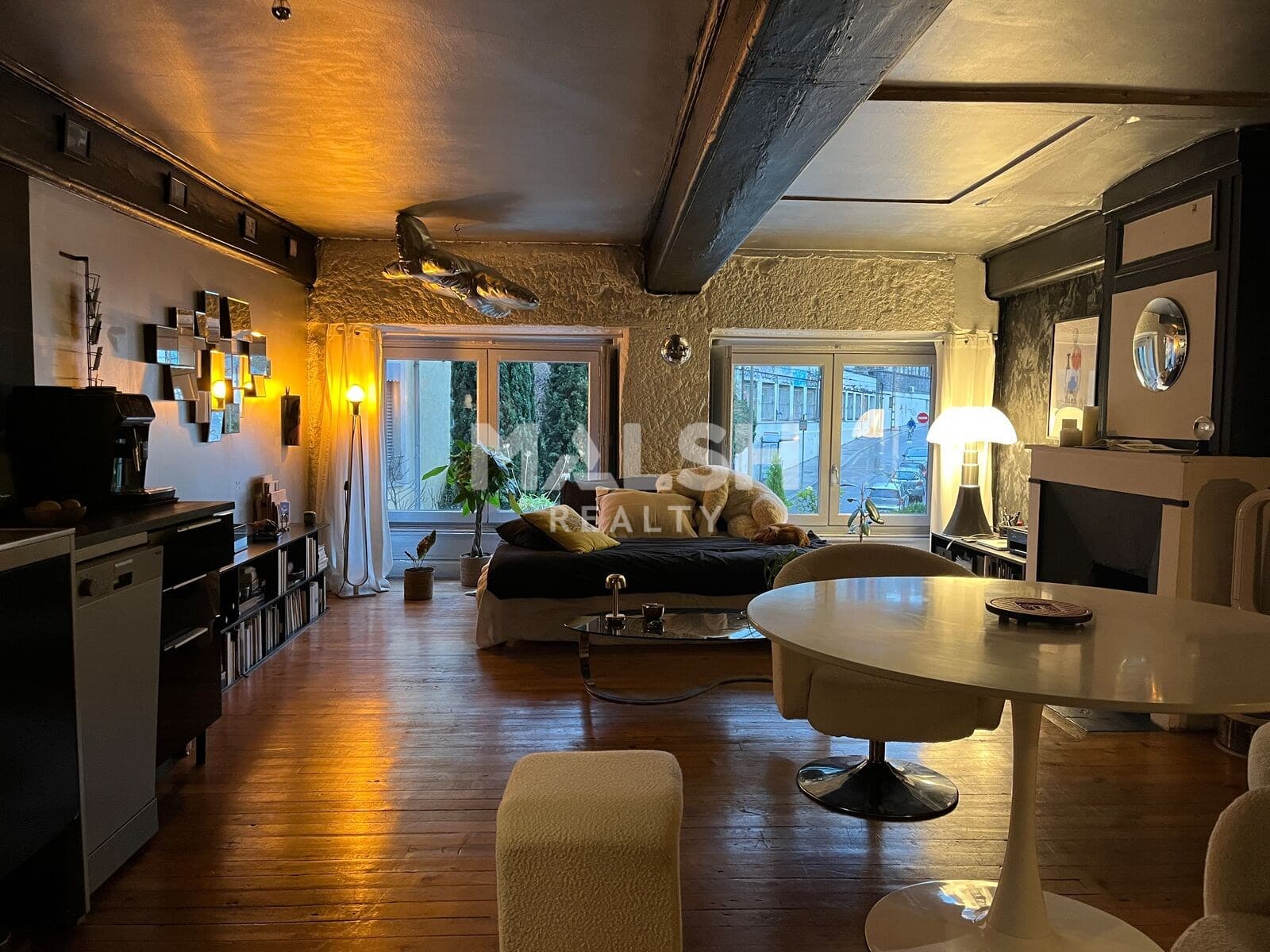 Local commercial 90 m² — RHONE — photo 1