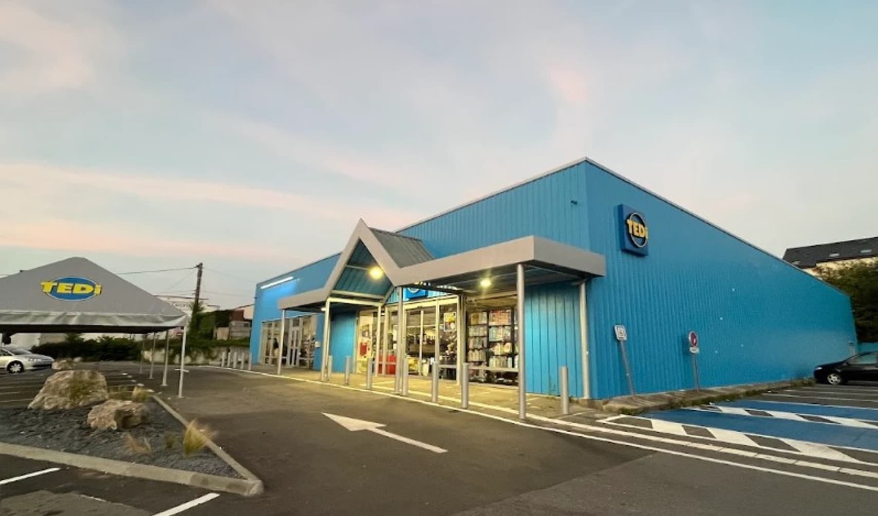 Local commercial 500 m² — PAS DE CALAIS — photo 1