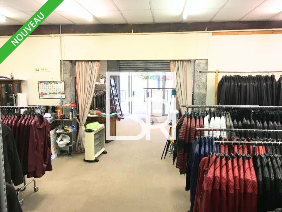 Local commercial · 170 m² · Achat des murs — photo 2