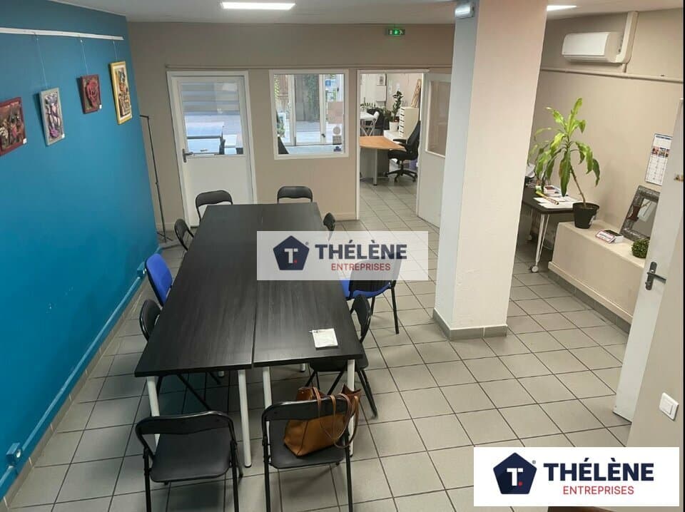 Local commercial 126 m² — MONTPELLIER — photo 1