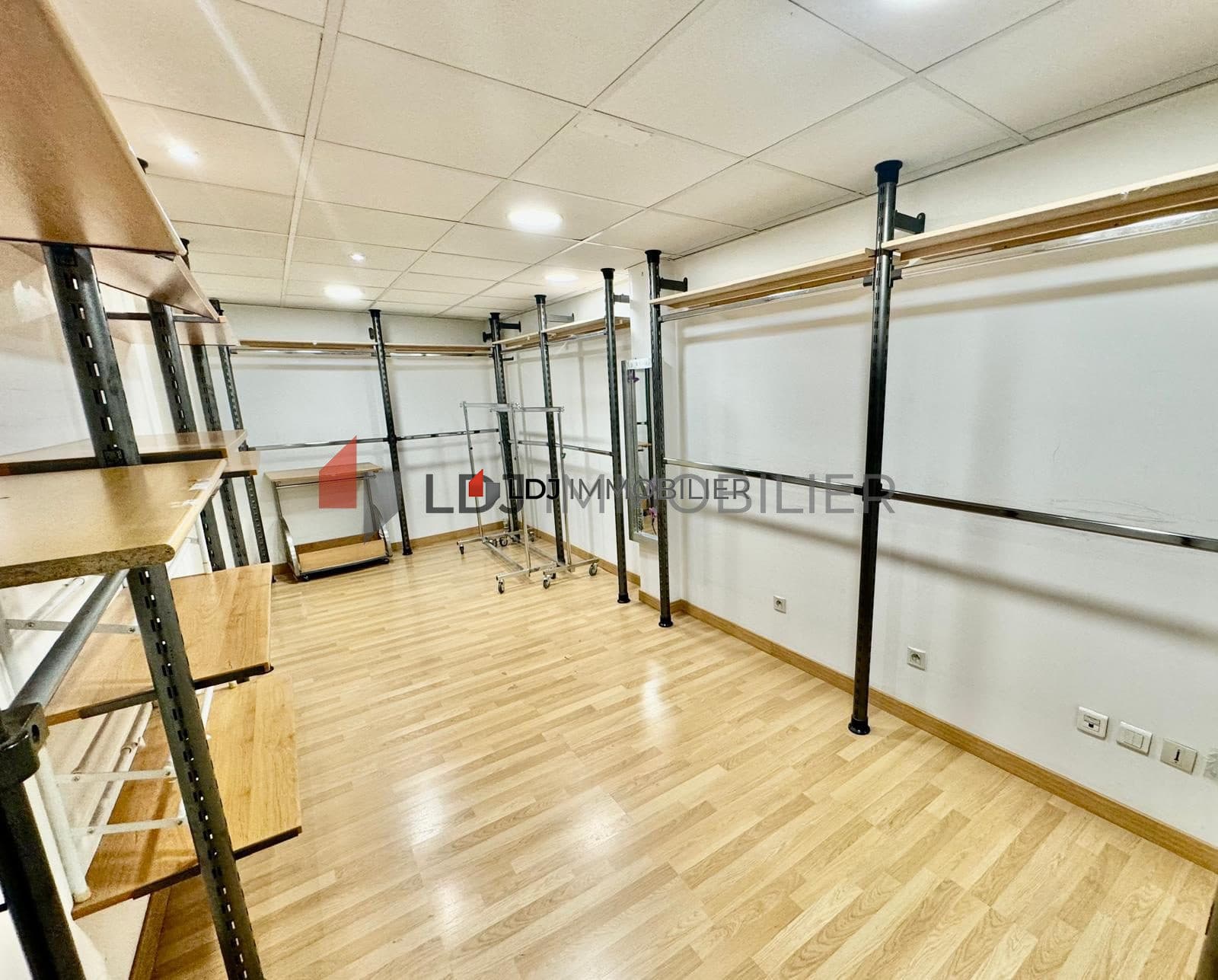 Local commercial · 35 m² · Location — photo 3