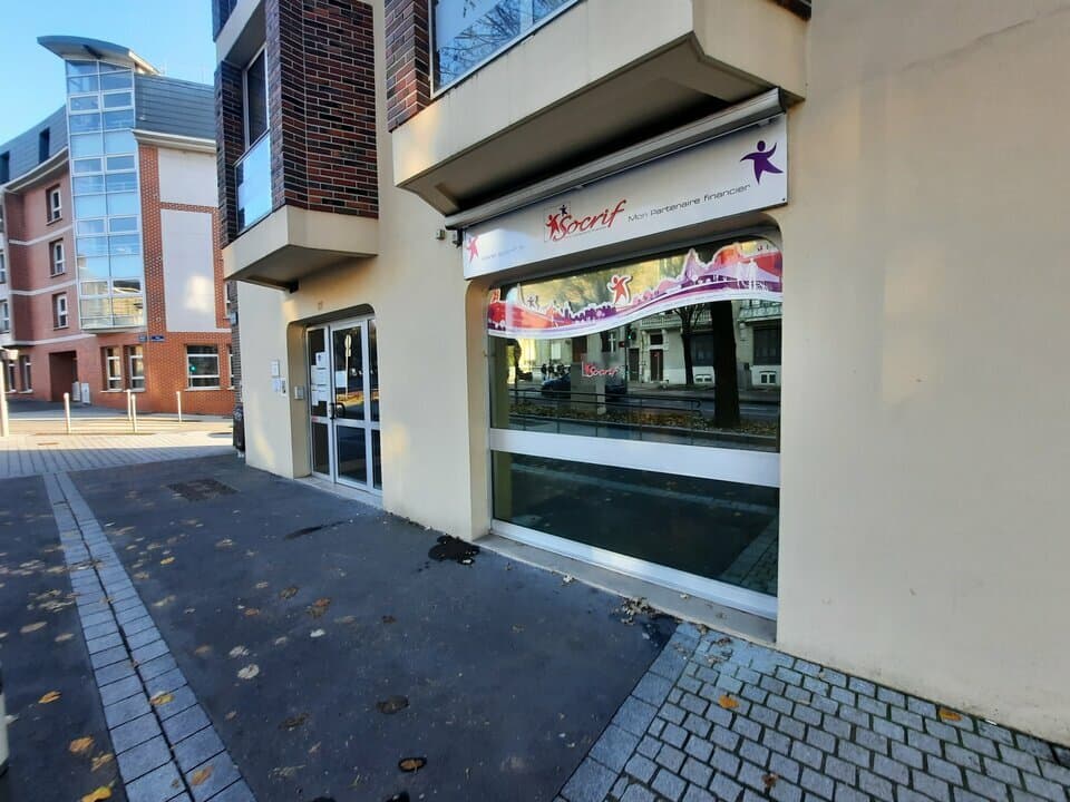 Local commercial · 85 m² · Location — photo 1