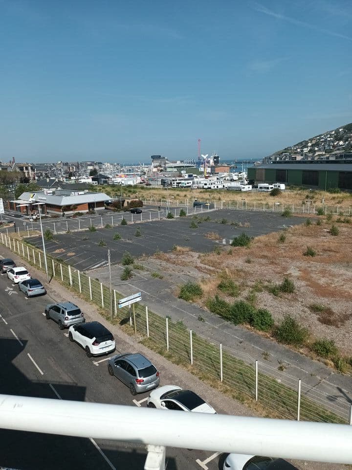 Local commercial · 3412 m² · Location — photo 3