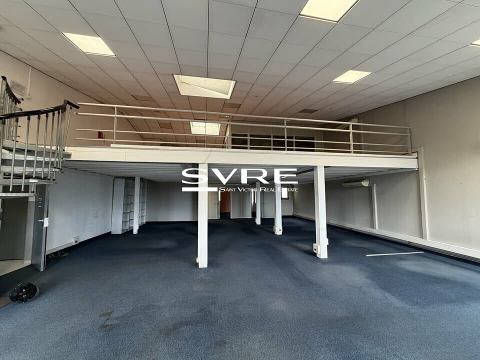 Local commercial · 485 m² · Location — photo 3