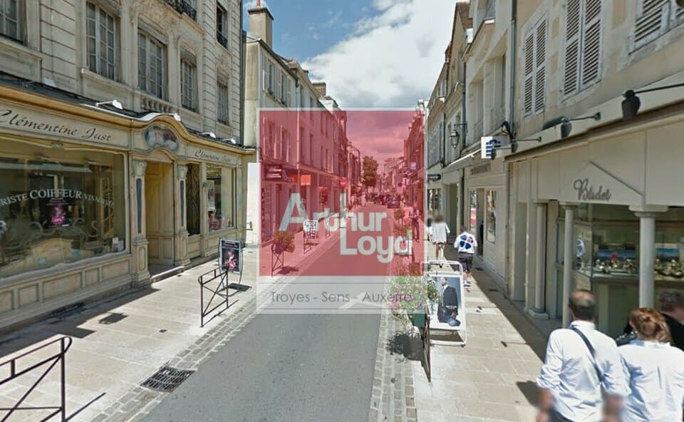 Local commercial 242 m² — AUXERRE — photo 1