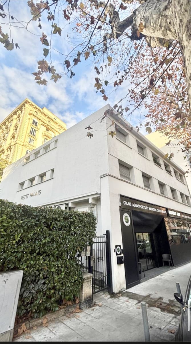 Local commercial 210 m² — NICE — photo 1