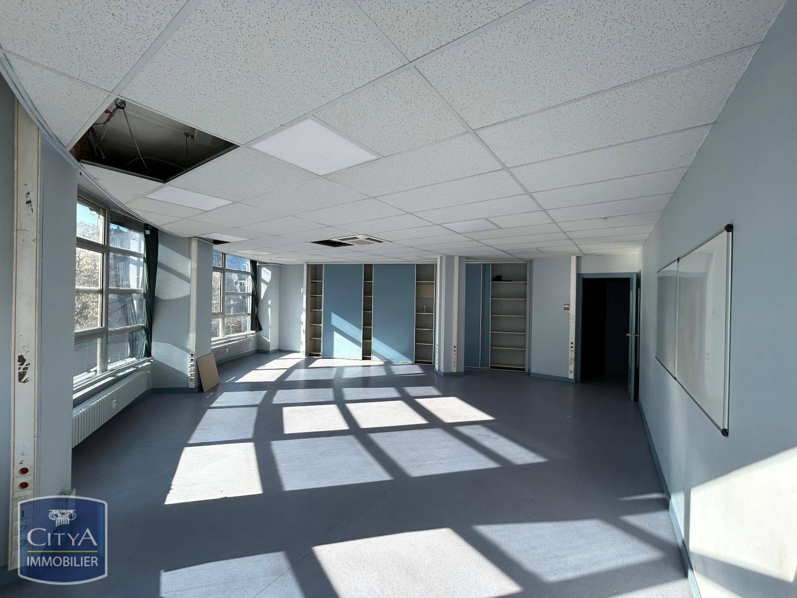 Local commercial · 405 m² · Achat des murs — photo 1