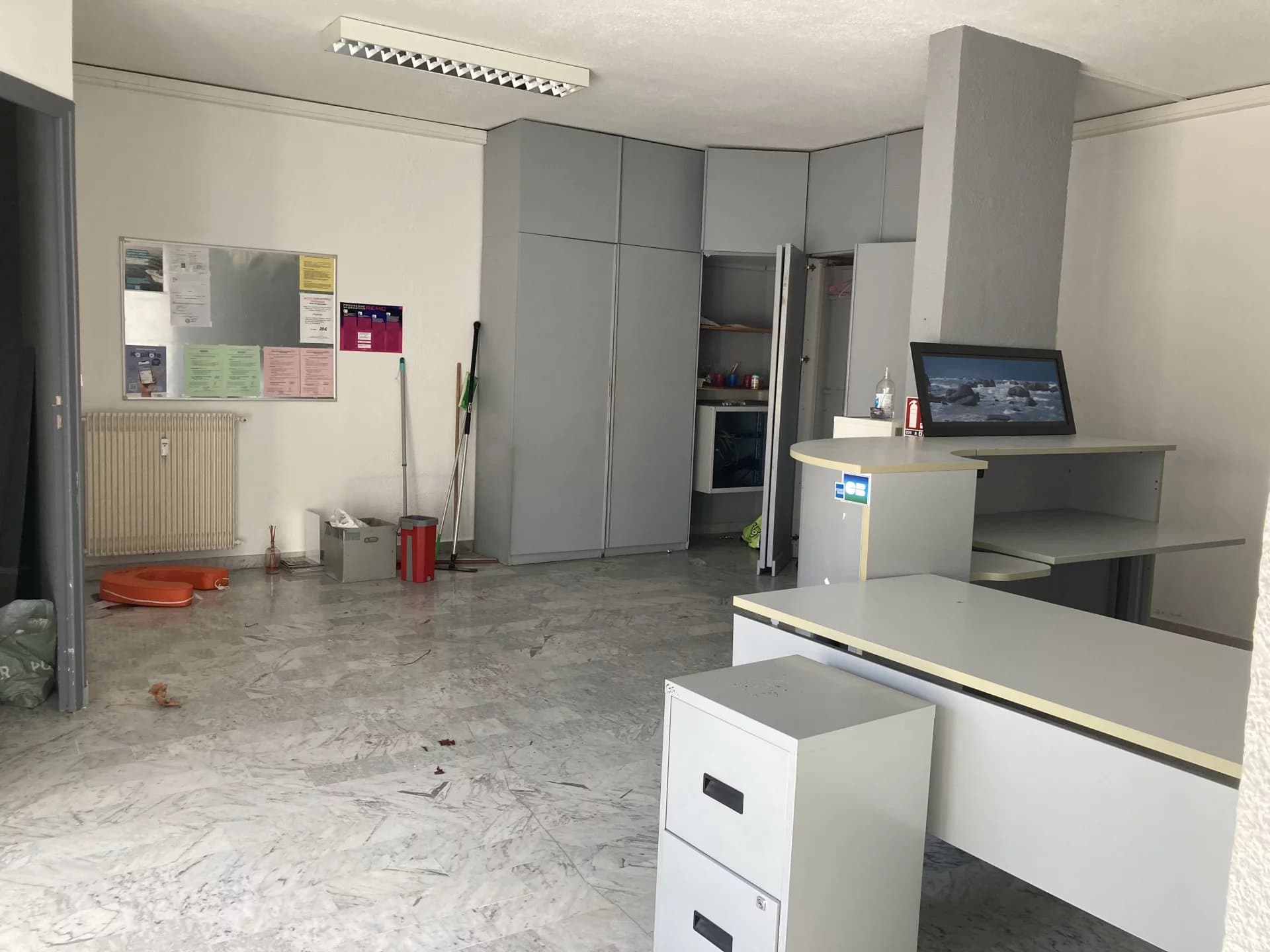Local commercial · 65 m² · Location — photo 3