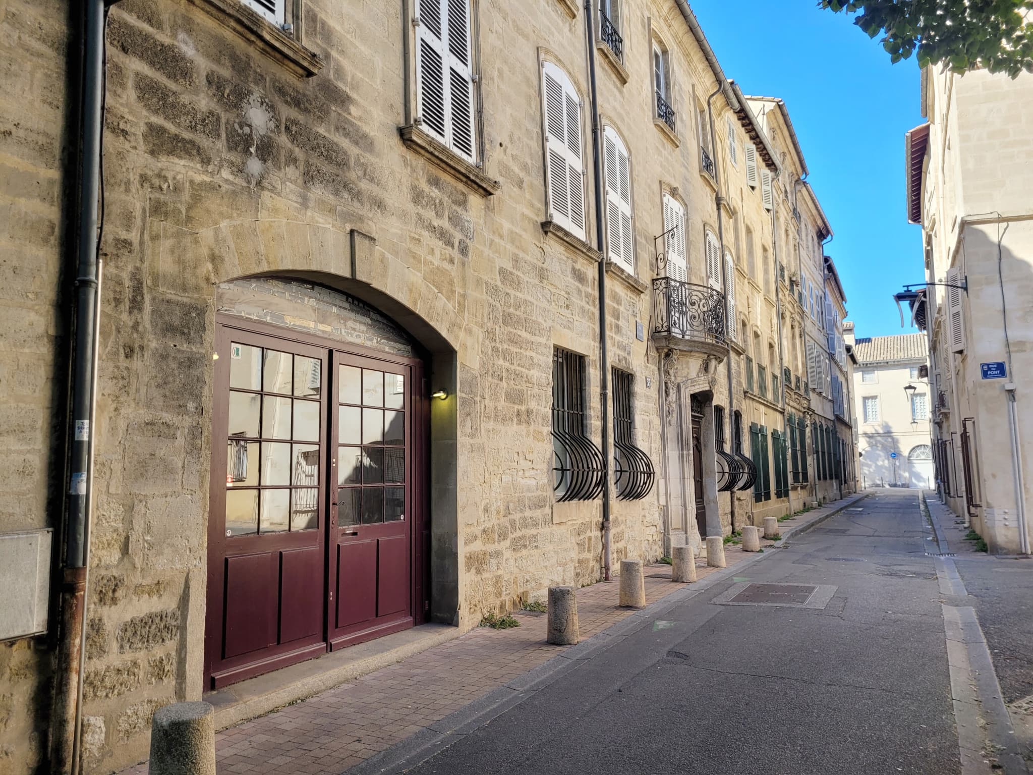 Local commercial 52 m² — AVIGNON — photo 1