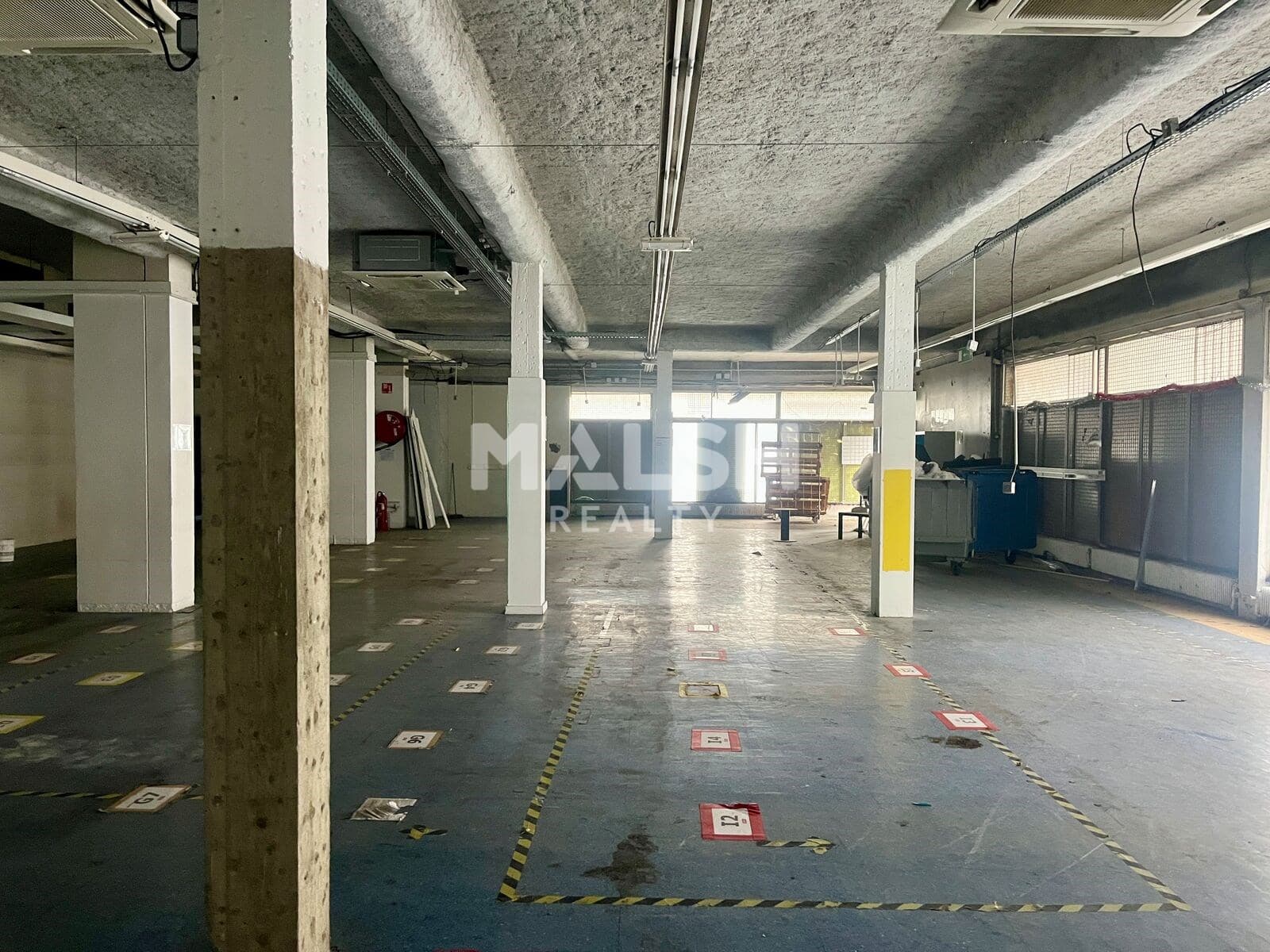 Local commercial 574 m² — RHONE — photo 1