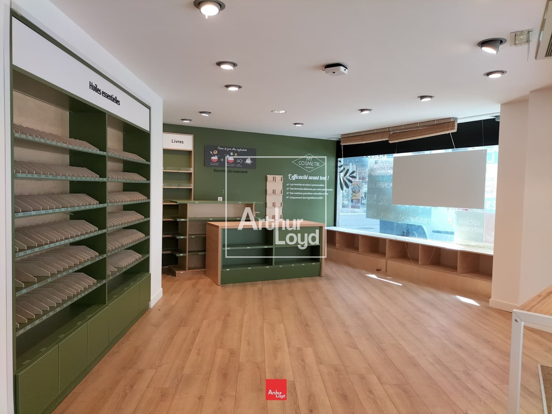 Local commercial · 183 m² · Location — photo 3