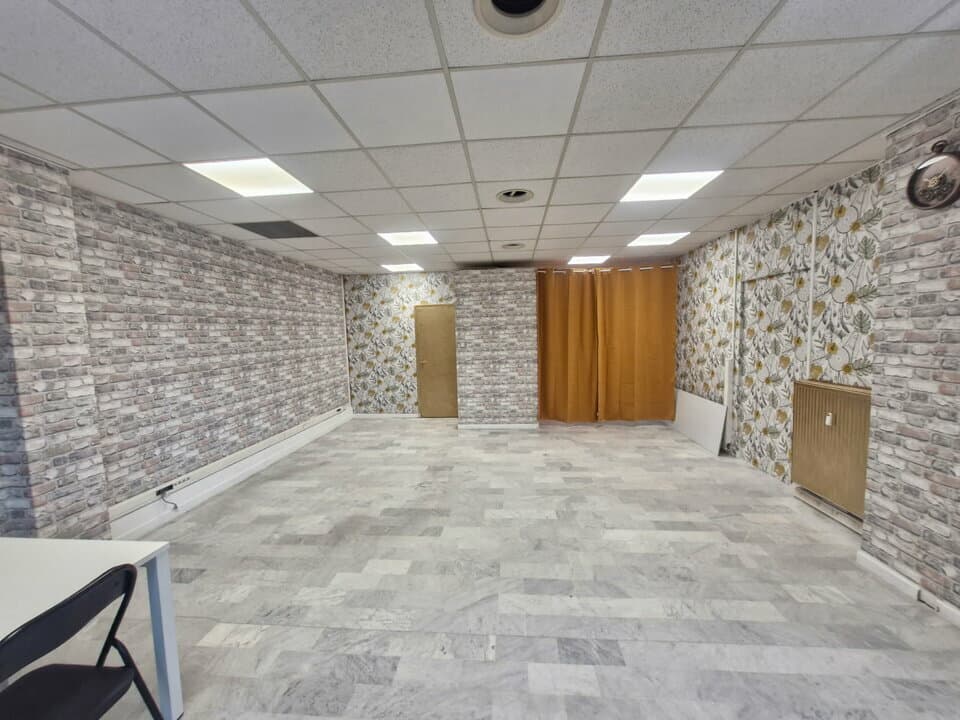 Local commercial · 45 m² · Location — photo 2
