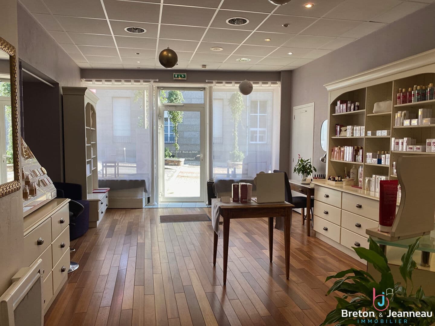 Local commercial — ILLE ET VILAINE — photo 1