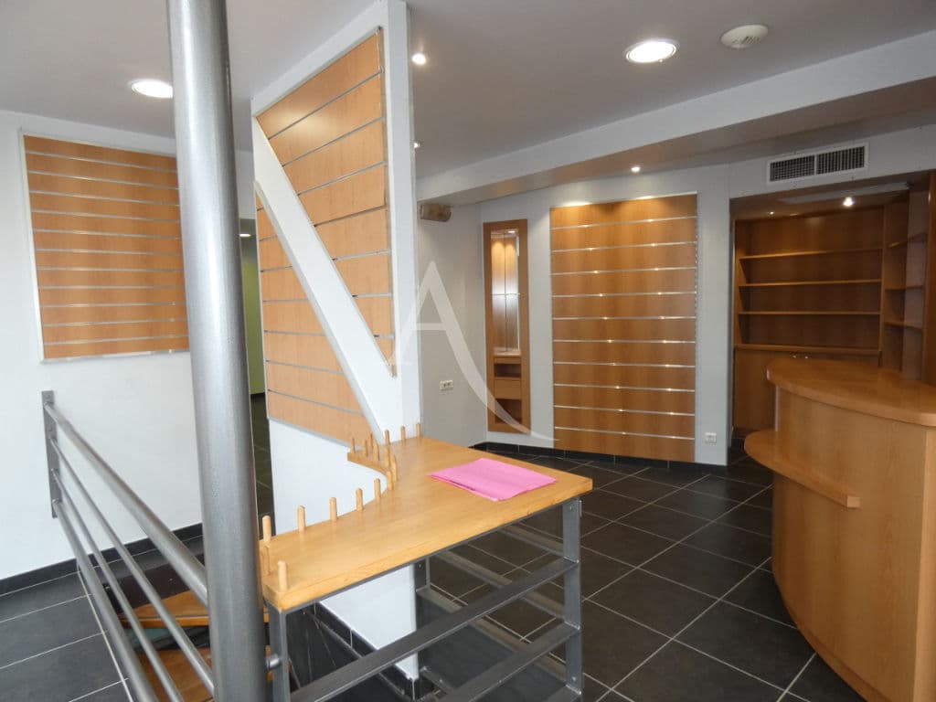Local commercial 55 m² — LOIR ET CHER — photo 1