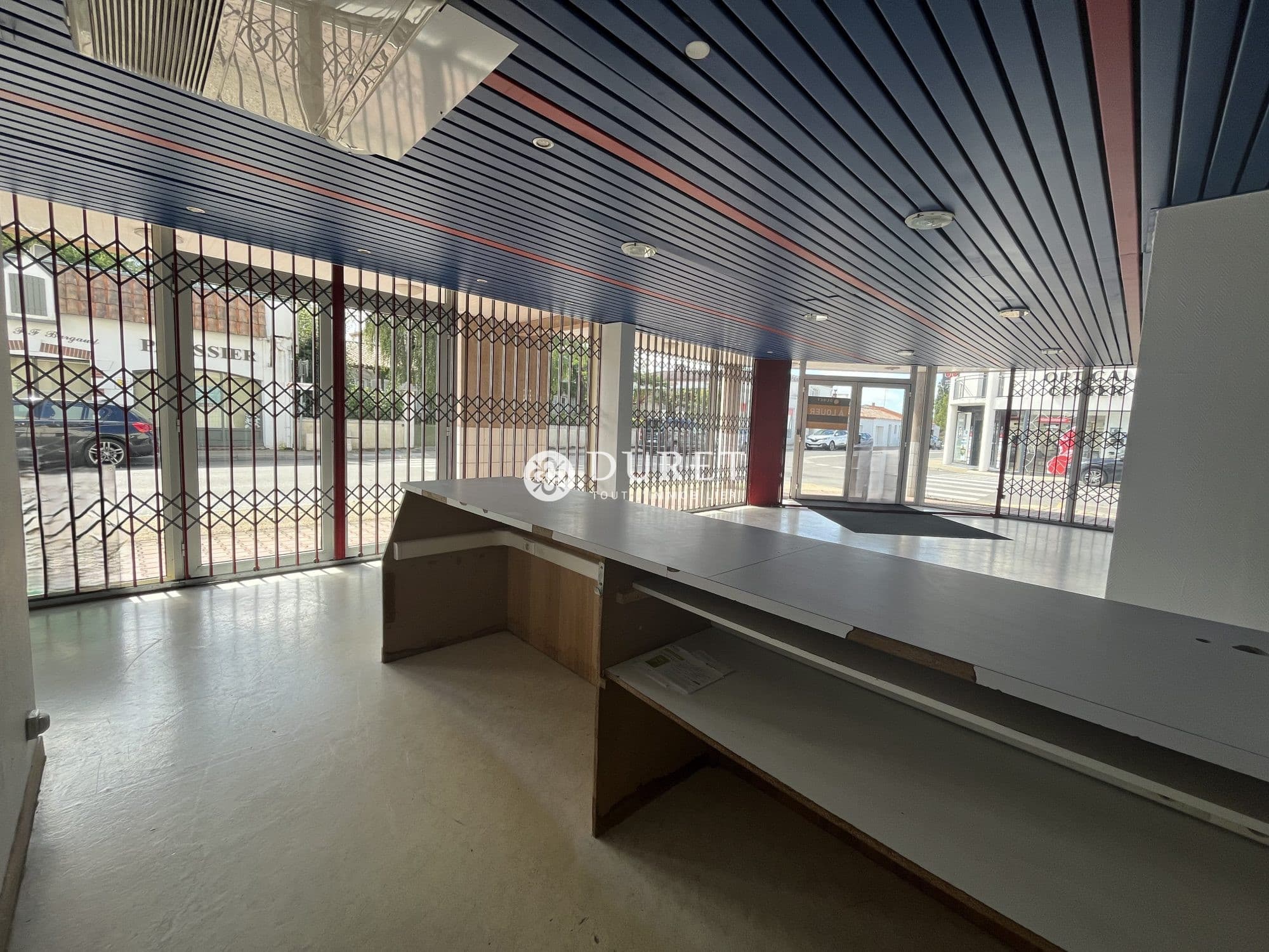 Local commercial · 140 m² · Location — photo 3