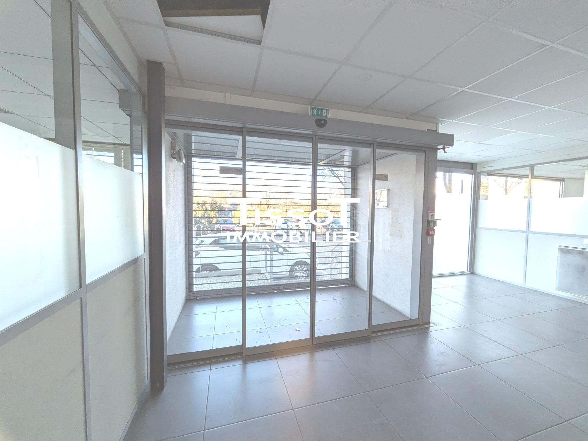 Local commercial · 280 m² · Achat des murs — photo 3