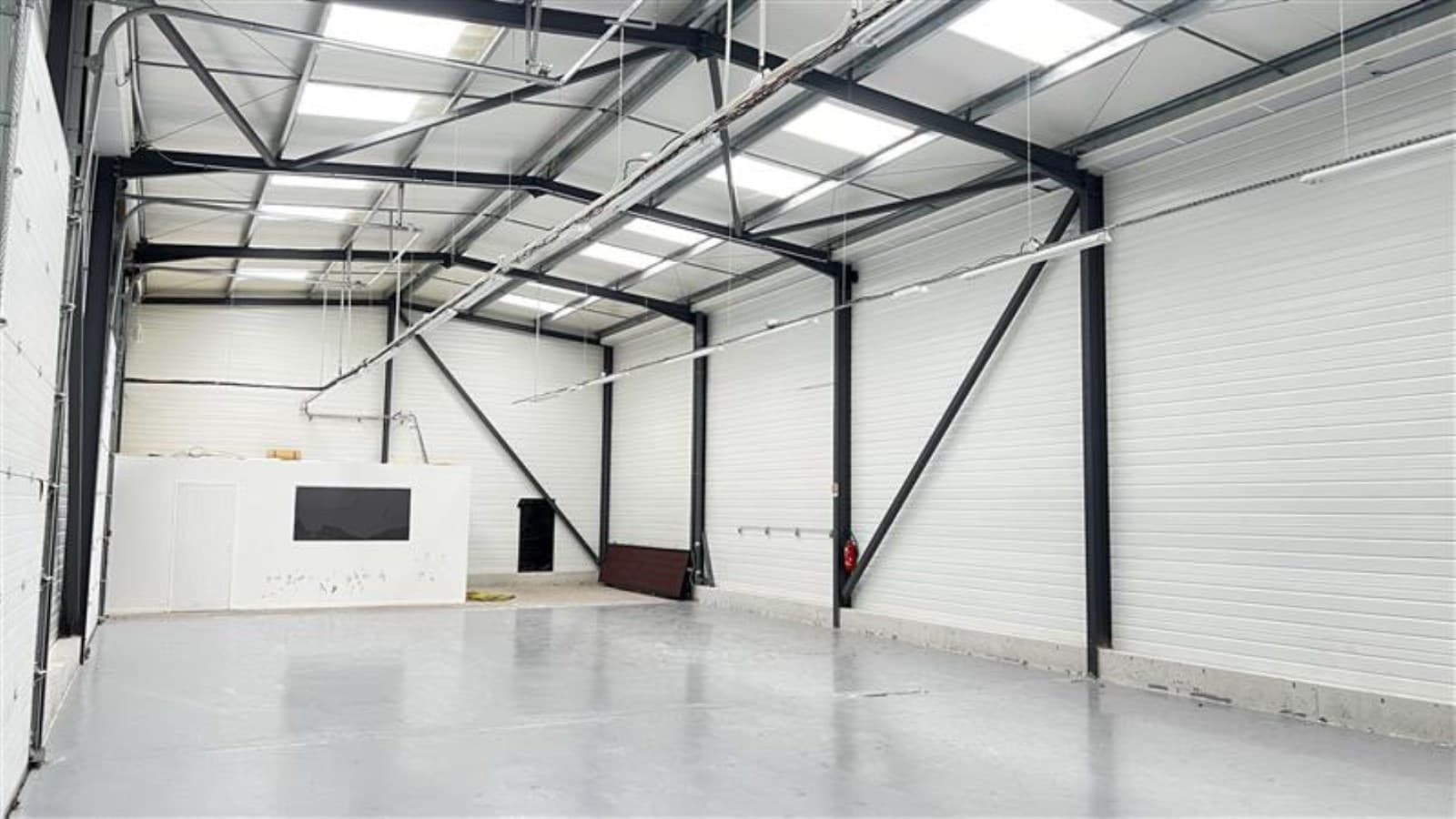 Local commercial 530 m² — SEINE ET MARNE — photo 1