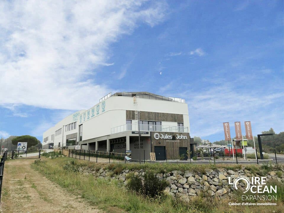 Local commercial 555 m² — PORNIC — photo 1